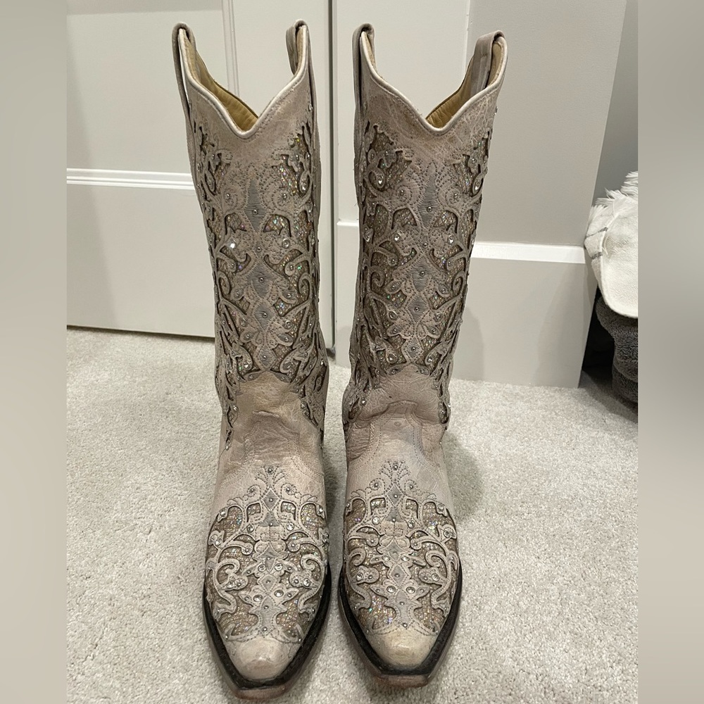 Corral Women’s white glitter inlay western boot